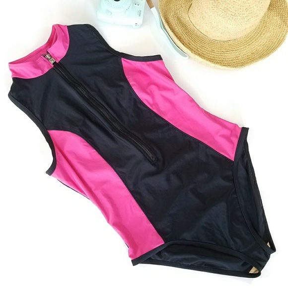 Newport News Other - Newport News One Piece Swimsuit zipper Front sz 18